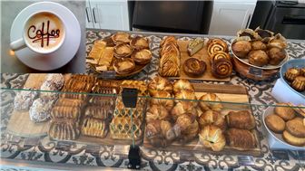 Café / Sandwich Shop / Pastries