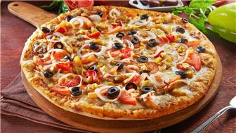 Famous NE Pizza Restaurant – Loyal Customer Base & Prime Location!