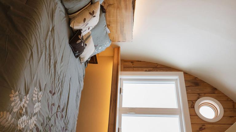 Fern Hollow queen bedroom.