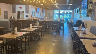 Amazing Pizza/Restaurant In A Great Neighborhood by Long Beach State