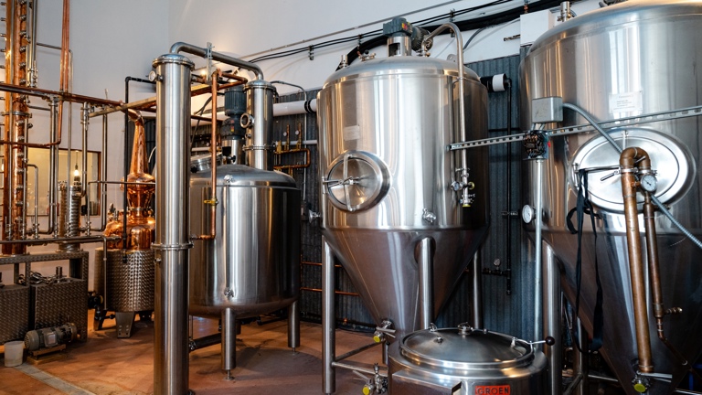 Distilling Room