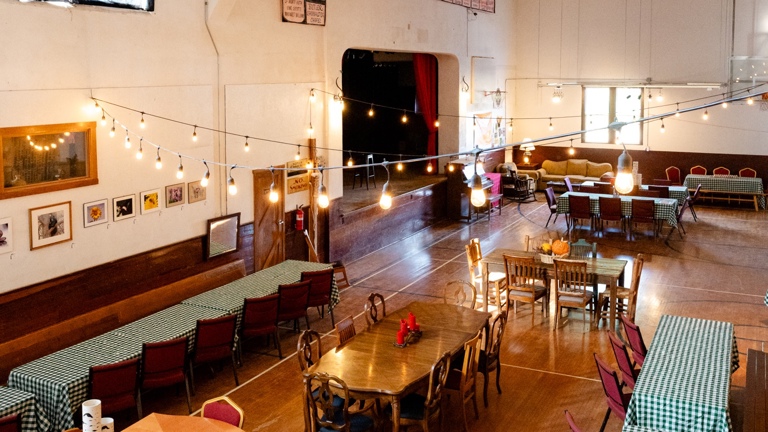 Event Room 270 People