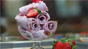 Rolled Ice-cream & Bubble Waffle