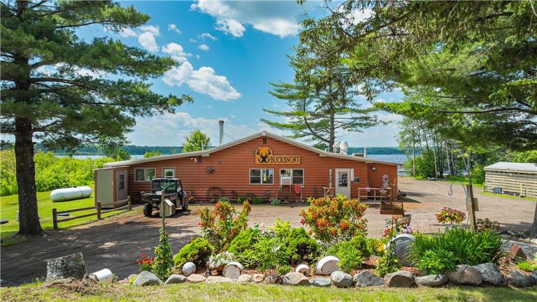 Bucksnort Resort