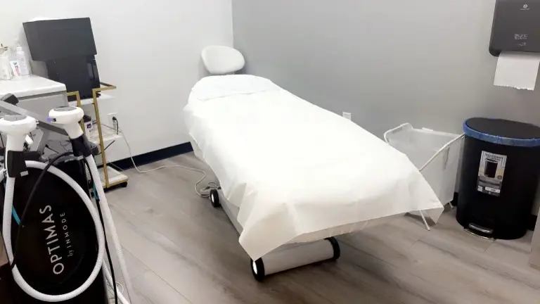 Tratment rooms with latest Machines