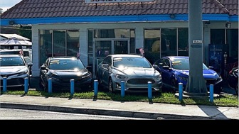Used Car Dealer On Prime Location