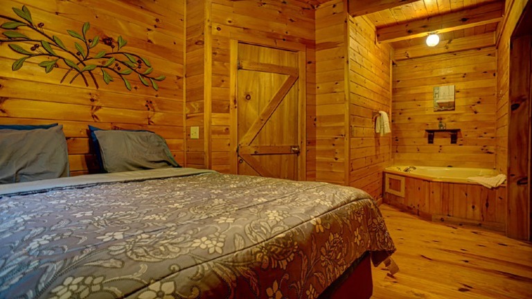 Rabbit Hill downstair bedroom