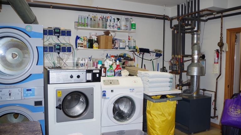 Commercial Laundry