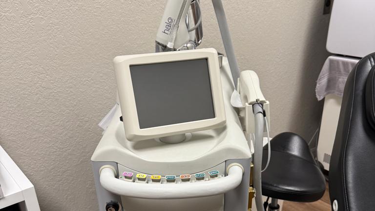Sciton Joule w Halo Handpiece