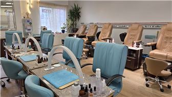 Turnkey Profitable Nail Salon for Sale in Denver $250,000