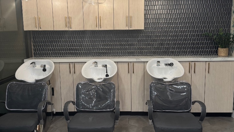 Shampoo Area + Storage 