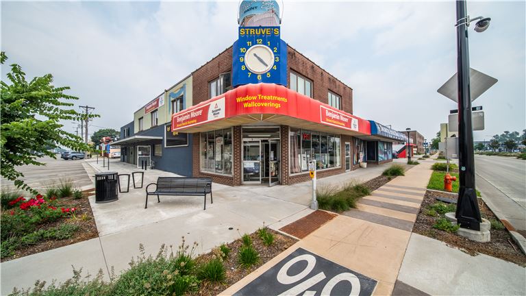 listing image