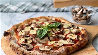 Established Pizzeria Restaurant