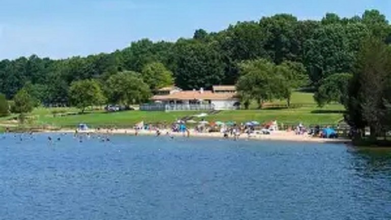 Turnkey, Manager-run, Fully Staffed - $880,000 Income