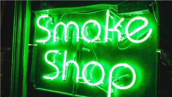Busy Smoke and Vape Shop in a Prime Location #3343