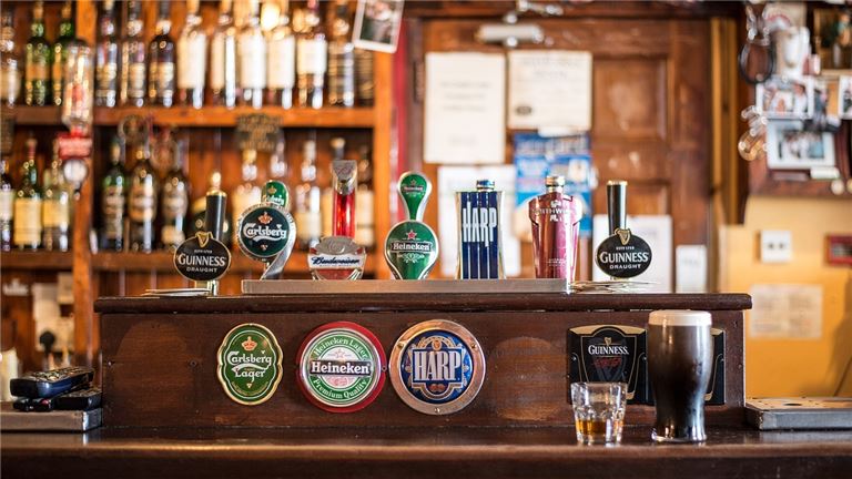 Tavern &amp;amp; Grill