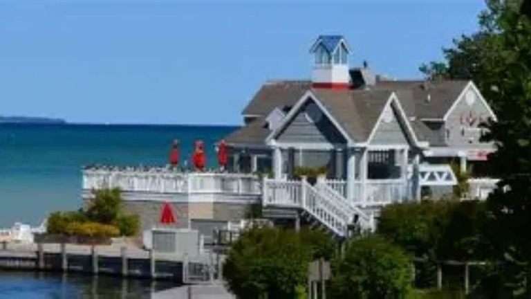 Turnkey, Manager-run, Fully Staffed - $1,186,000 Income