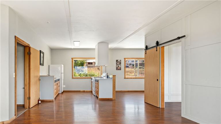 Upstairs Private Kitchen &amp;amp; Dining
