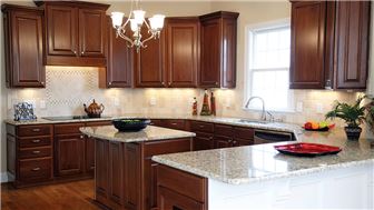 Thriving Cabinet Company in North Florida