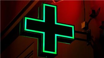 Retail Pharmacy. Insurance Contracts. Perfect for Owner / Operator.