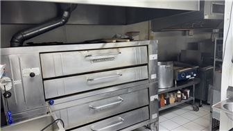 High-Volume Pizzeria – $22K Weekly Sales, Only $2,900 Rent!