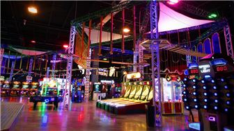 Michigan: Family Entertainment, Bowling, Arcade, Bar, Trampoline Park