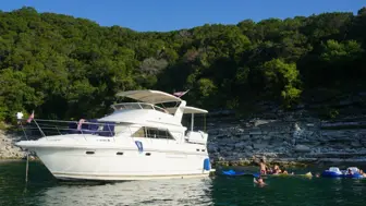 8 Yr Established Yacht Charter Business on Lake Travis Austin, TX