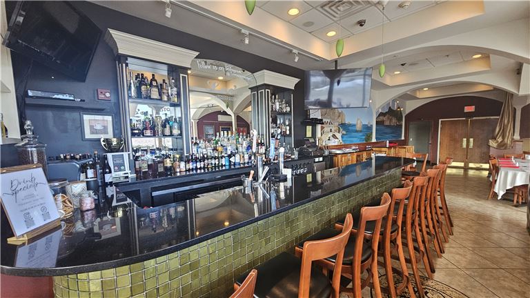 Full Granite Bar