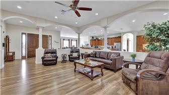 Glendale Assisted Living – Rare 10-Bed Opportunity