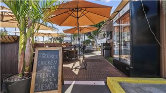 Turnkey Cafe in Van Nuys!