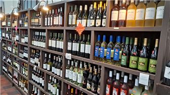 Liquor Store & Restaurant