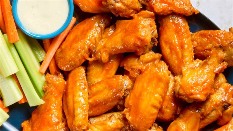 Mounth-Watering Sweet and Spicy Hot Wings