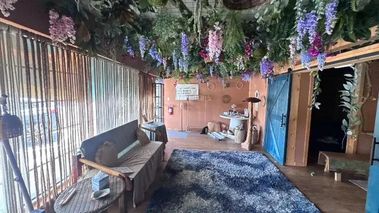 Showroom 