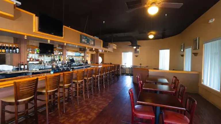 Bar side view