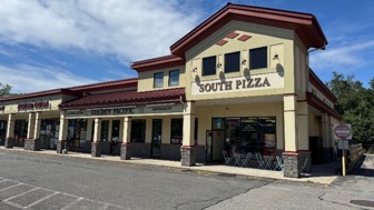 Turnkey Pizzeria Opportunity in Prime Holbrook Location,Braintree line