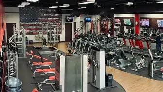 Snap Fitness in Osseo, MN – 3,500 Sq Ft, Turnkey w/ Lease Flexibility
