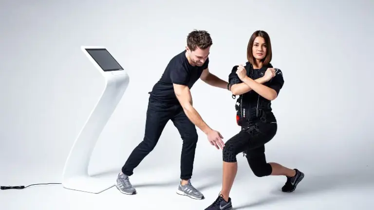 Personal training using Whole Body Electric Muscle Stimulation suits