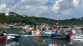 Established Pontoon Boat Rental Business with Strong Cash Flow