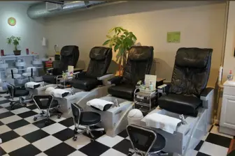 Turn Key High-End Nail Salon [22.5 Yrs]
