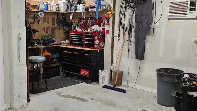 A/C repair shop