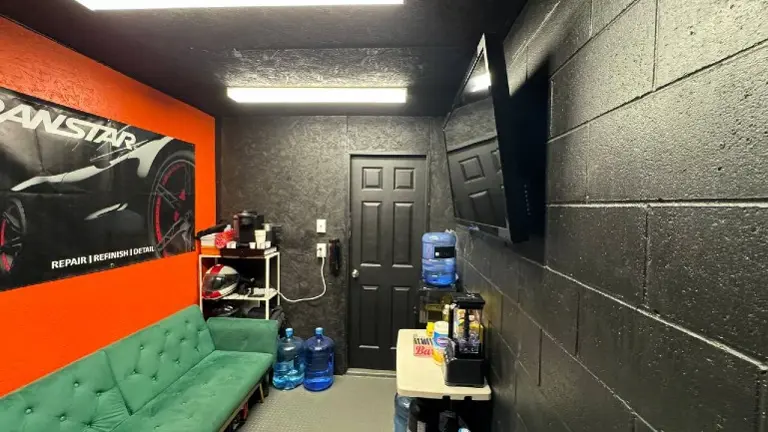 customer lounge