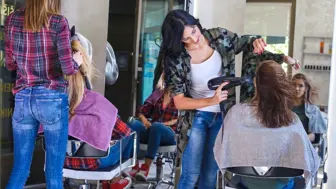 High-Traffic Salon with Steady Booth Rental Revenue