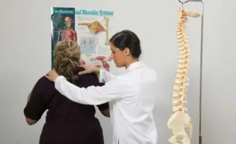 Well Established Chiropractic Clinic Ready for New Ownership