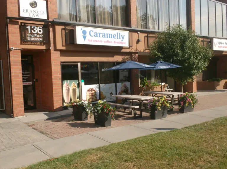 Good location, Clean  Opportunity Knocks
