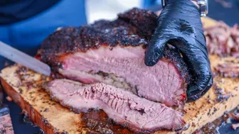 Award-Winning BBQ Restaurant – Great Brand & Following
