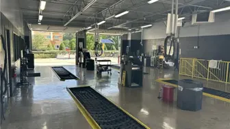 Oil Change Shop with Valet Services and Expansion Potential