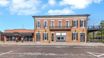 listing-image