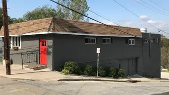 Bala Cynwyd Restaurant, Real Estate , Parking Lot & FFE !  $599,000