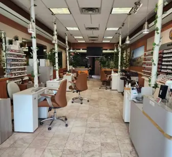 Turn Key High-End Nail Salon [20 Yrs]