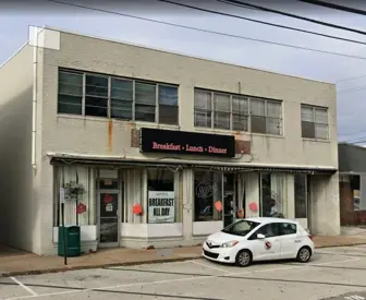 Pizzeria with R Liquor License –Newtown Square Former Upper Crust